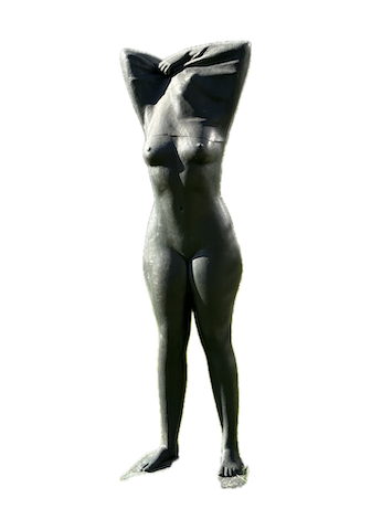 Martin Mayer: Susanna. 1982, bronze, h 210 cm.