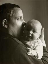 Martin Mayer 1966, with his first son.