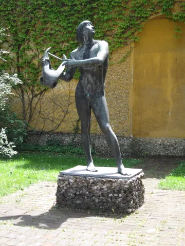 Martin Mayer: Orpheus. 1962, bronze, h 220 cm.